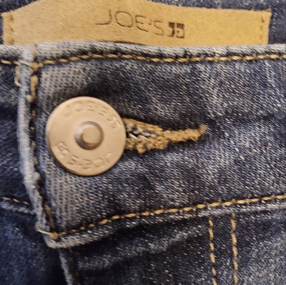 Joe's Jean's Mid-wash/Mid Rise Five Pocket Jeans(B7) - Picture 4 of 5